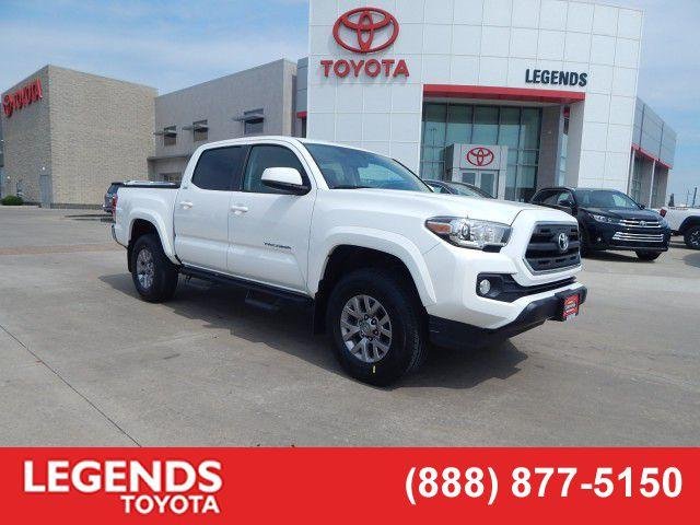 Certified Pre Owned 2017 Toyota Tacoma Sr5 4wd