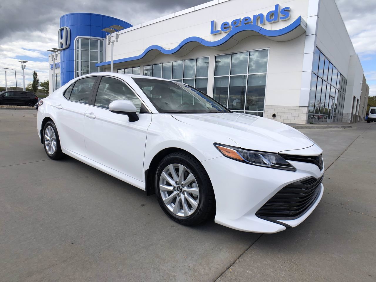 Pre-owned 2018 Toyota Camry Le 4dr Car In Kansas City #p2624 