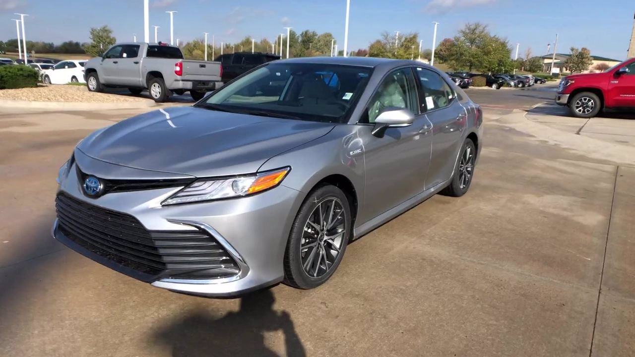 New 2021 Toyota Camry Hybrid XLE 4dr Car in Kansas City #CA46992 ...