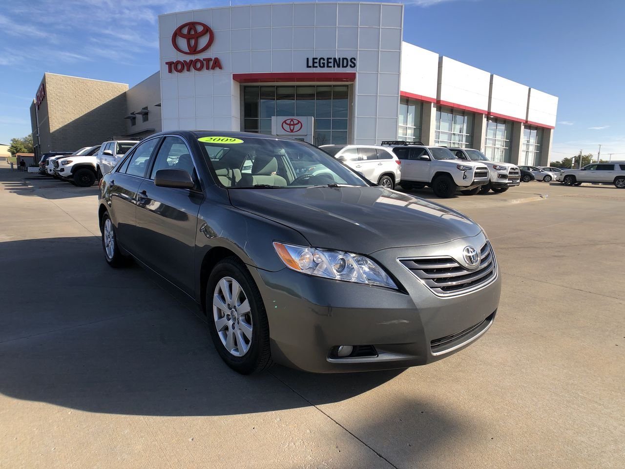 Pre Owned 2009 Toyota Camry Xle 4dr Car In Kansas City P3410a