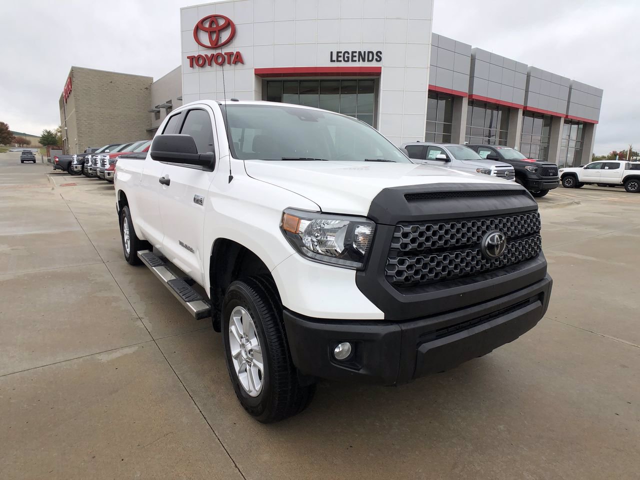 Pre-Owned 2018 Toyota Tundra 4WD SR5 Crew Cab Pickup In Kansas City # ...